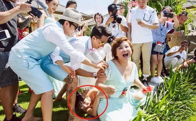 柳岩被他人扔下水!到底是她"活该"!还是……_包贝尔_婚礼_新娘