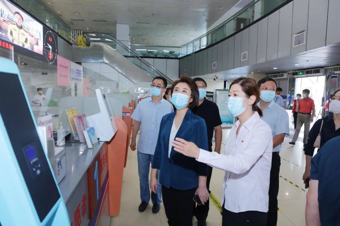 区领导检查全国文明典范城区创建工作_黄玮_情况_周家渡街道