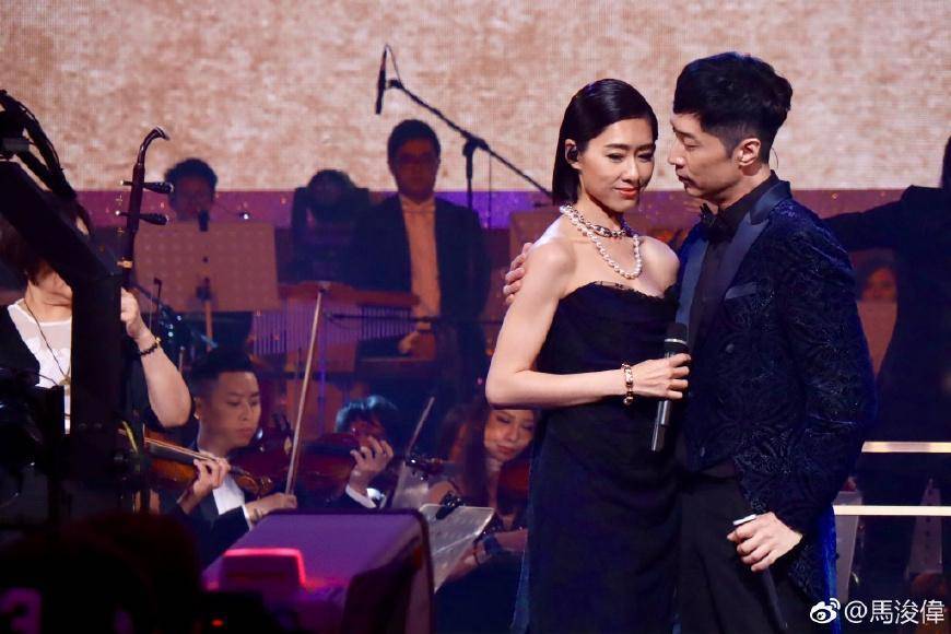 曾是tvb收视福将,因说错话毁掉前途,今47岁开百万豪车_马浚伟_家庭