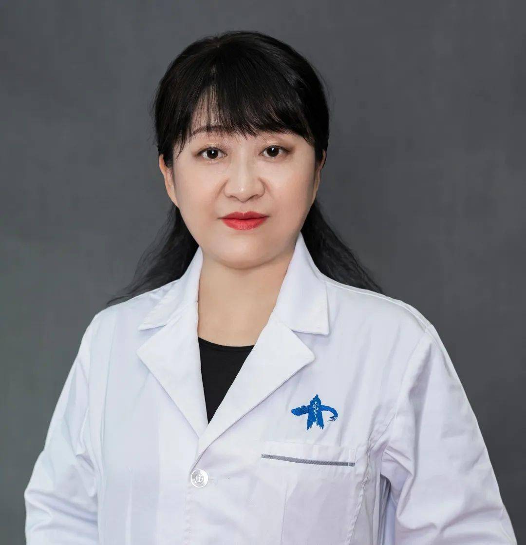 健康授课老师:芦晶新生儿科护理师新生儿疾病筛查授课老师:李卓娟新生