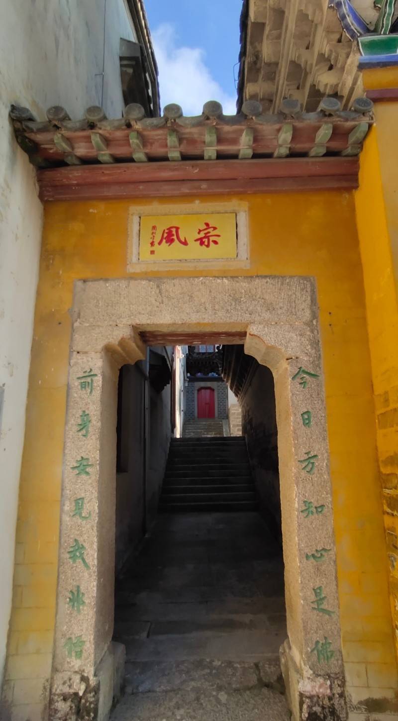黄梅县五祖寺,始建于唐朝,中国禅宗发源地,曾被御赐为天下祖庭