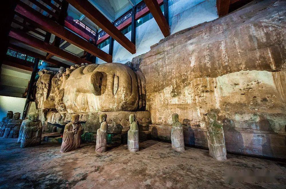 潼南卧佛镇:一场暴雨引发的百年摩崖造像之秘_石刻_佛像_龙山