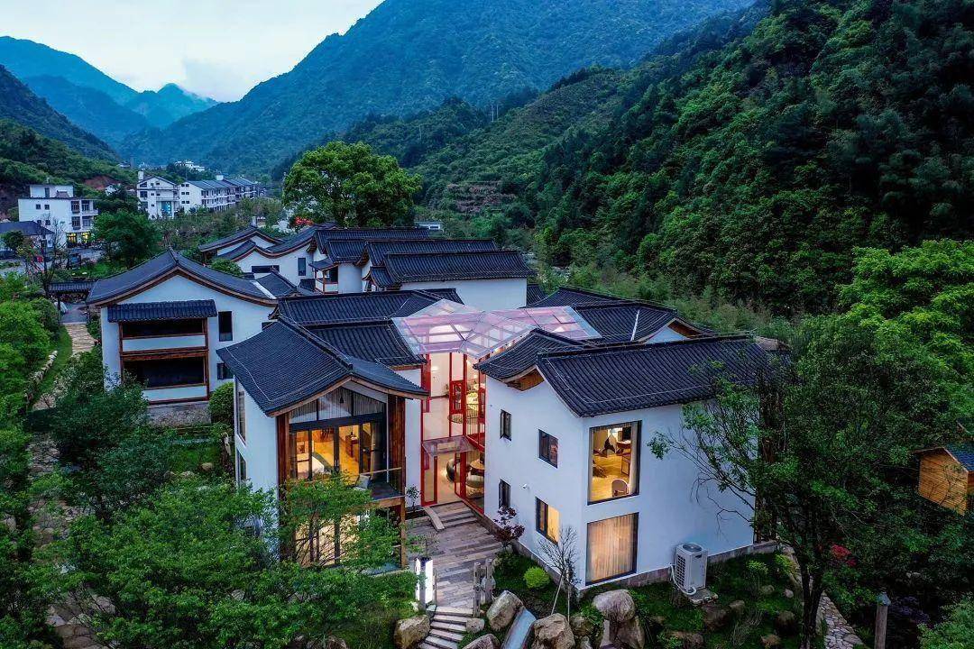上饶三清山这座艺术田园相融的避世民宿丨望三清·乡村艺术聚落_山水