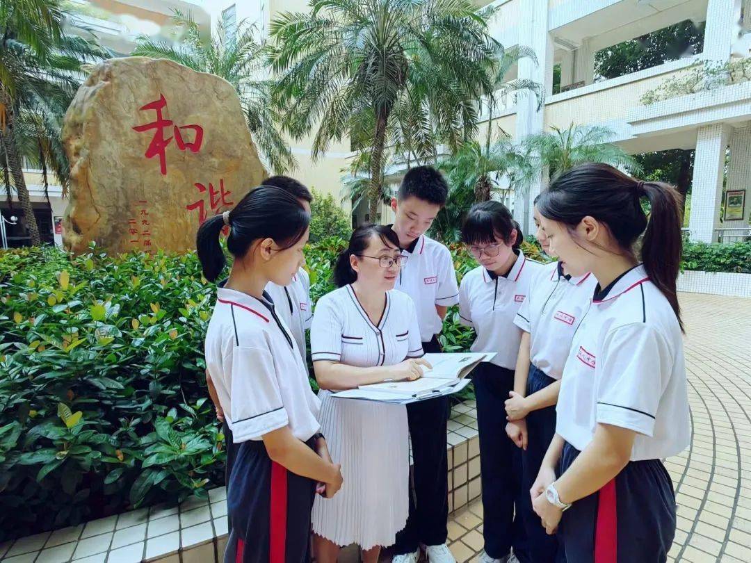 谢海雄石岐中学他磨练"师能",敬业乐业,多年来教学质量评价为优秀