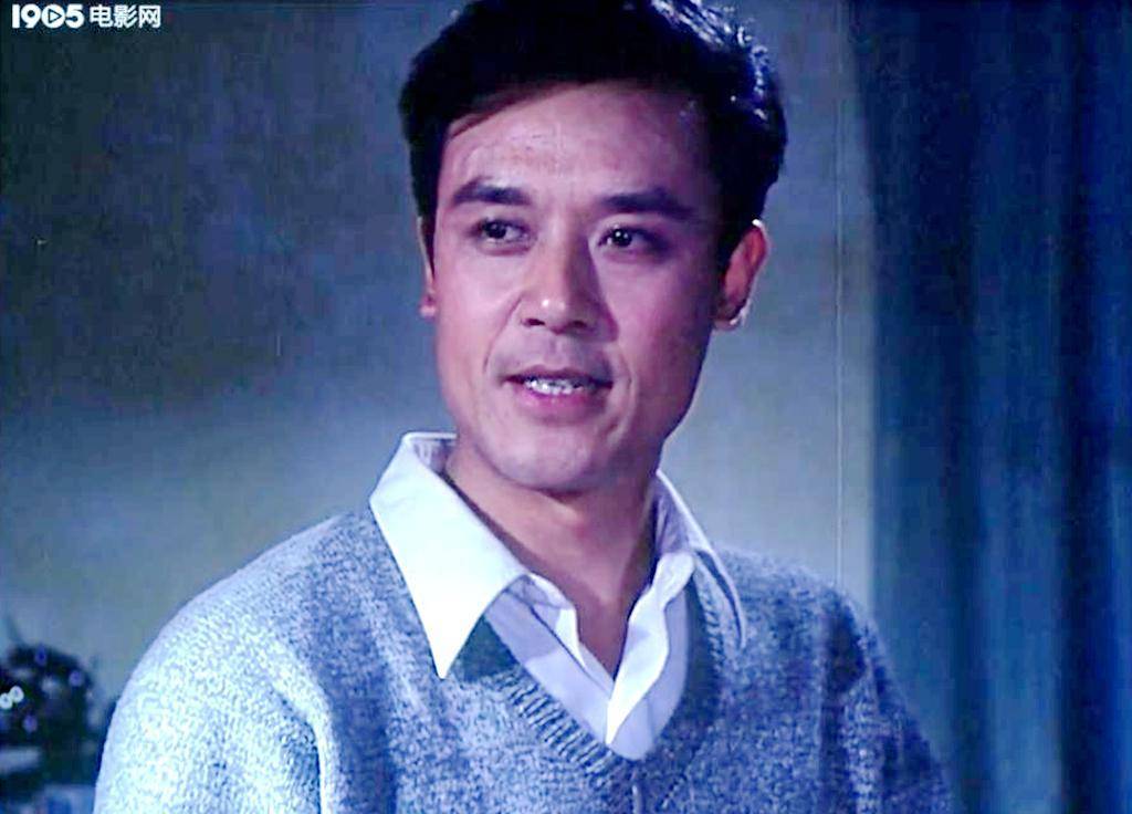 《他们在相爱》中,达式常肖雄饰演恋人,曾点燃了年轻人爱的火焰