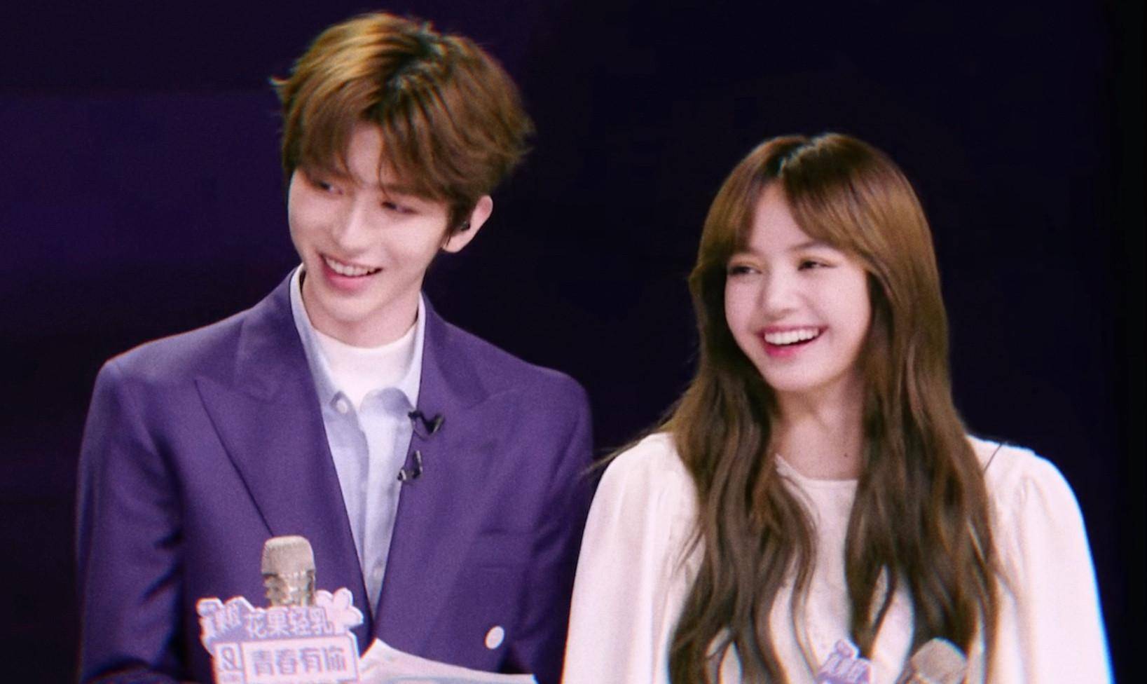 谢可寅蔡徐坤的这张"错位图"绝了,第一眼看错了,cp感十足_舞台_青春