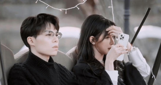 蔡卓宜坐王大陆大腿接吻好甜蜜:他俩有多甜,我就有多心疼陈越_网友