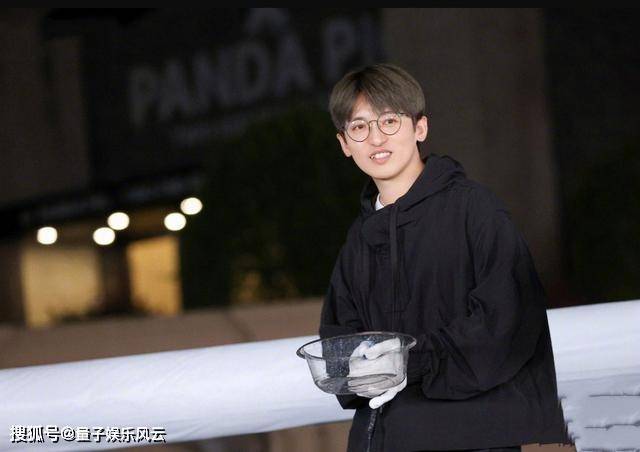 《奔跑吧》第八期太优秀了,姚译添综艺首秀,嘉宾纷纷内卷起来_杨迪