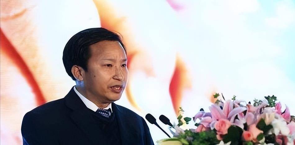 中国疫苗大王杜伟民:2年前花235亿离婚,前妻成加拿大第三女富豪