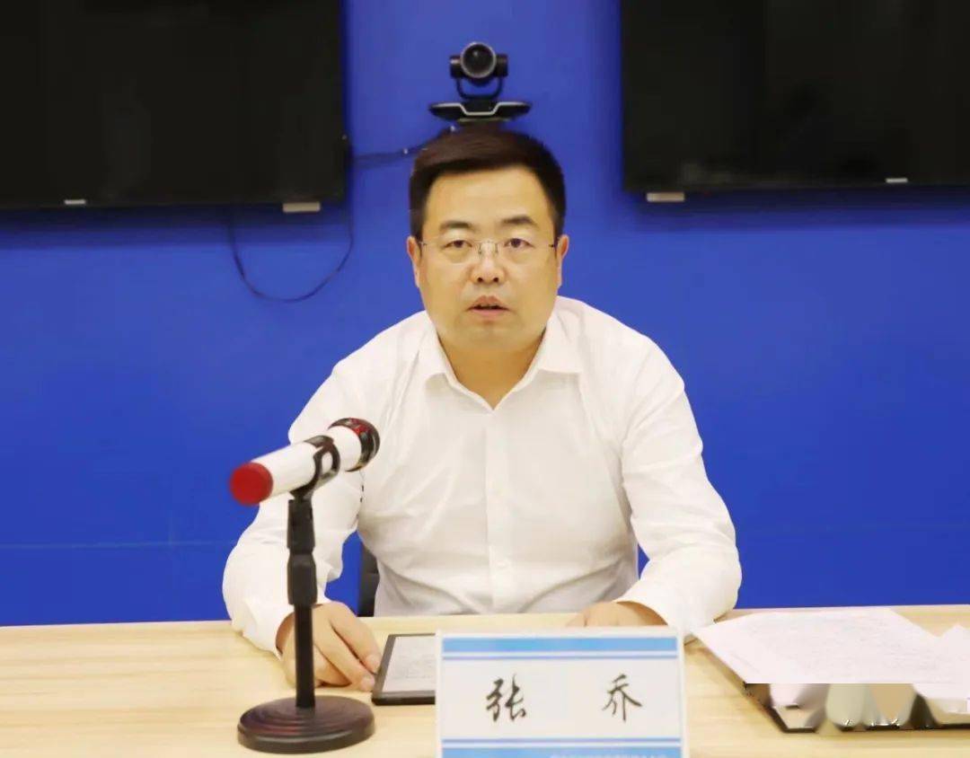 9月18日,县委副书记,县长张乔主持召开疫情防控工作调度会,杨博,蒋苹