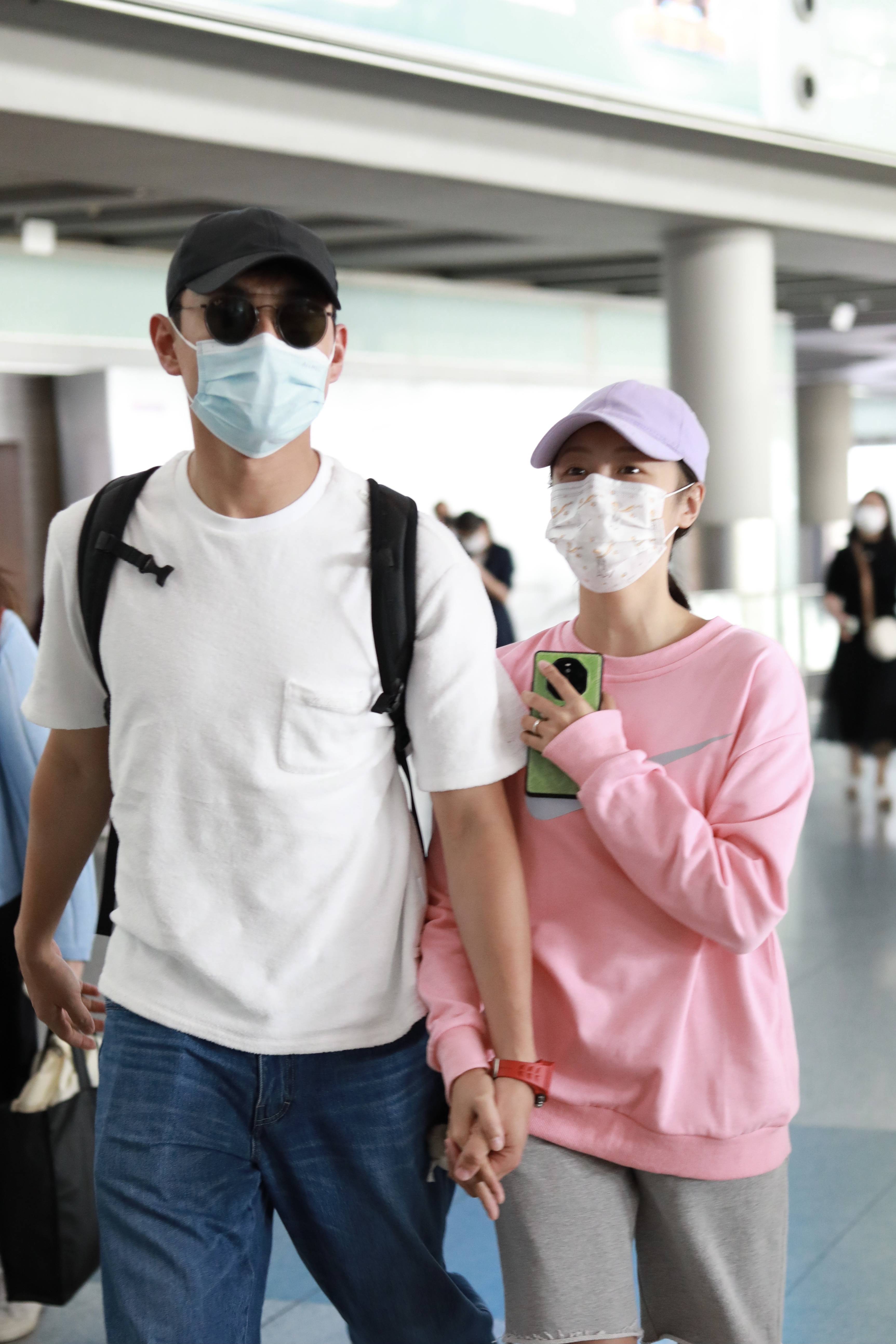 王彦霖和老婆艾佳妮是大学同学!