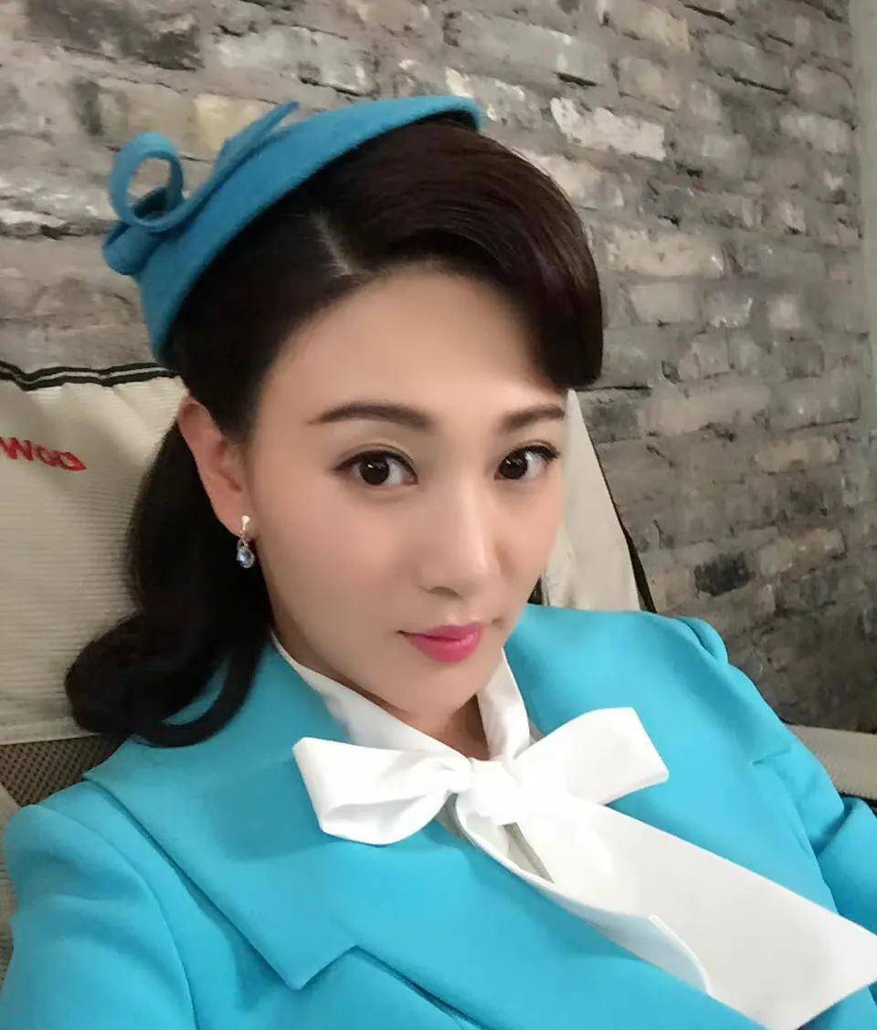 侯梦莎:曾军旅剧走红,颜值不输一线明星,后嫁同行老公幸福美满_毛毅