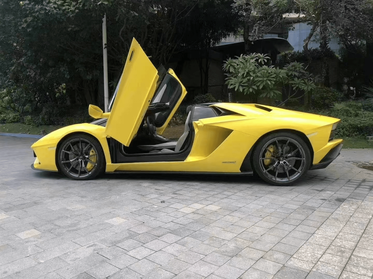 下期預告講解蘭博基尼大牛lp740敞篷aventador s roadster ,18年9月