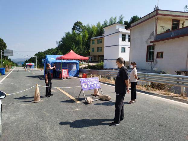兴国县兴江乡全体干群同心共筑"防疫墙"_防控_核酸_疫情