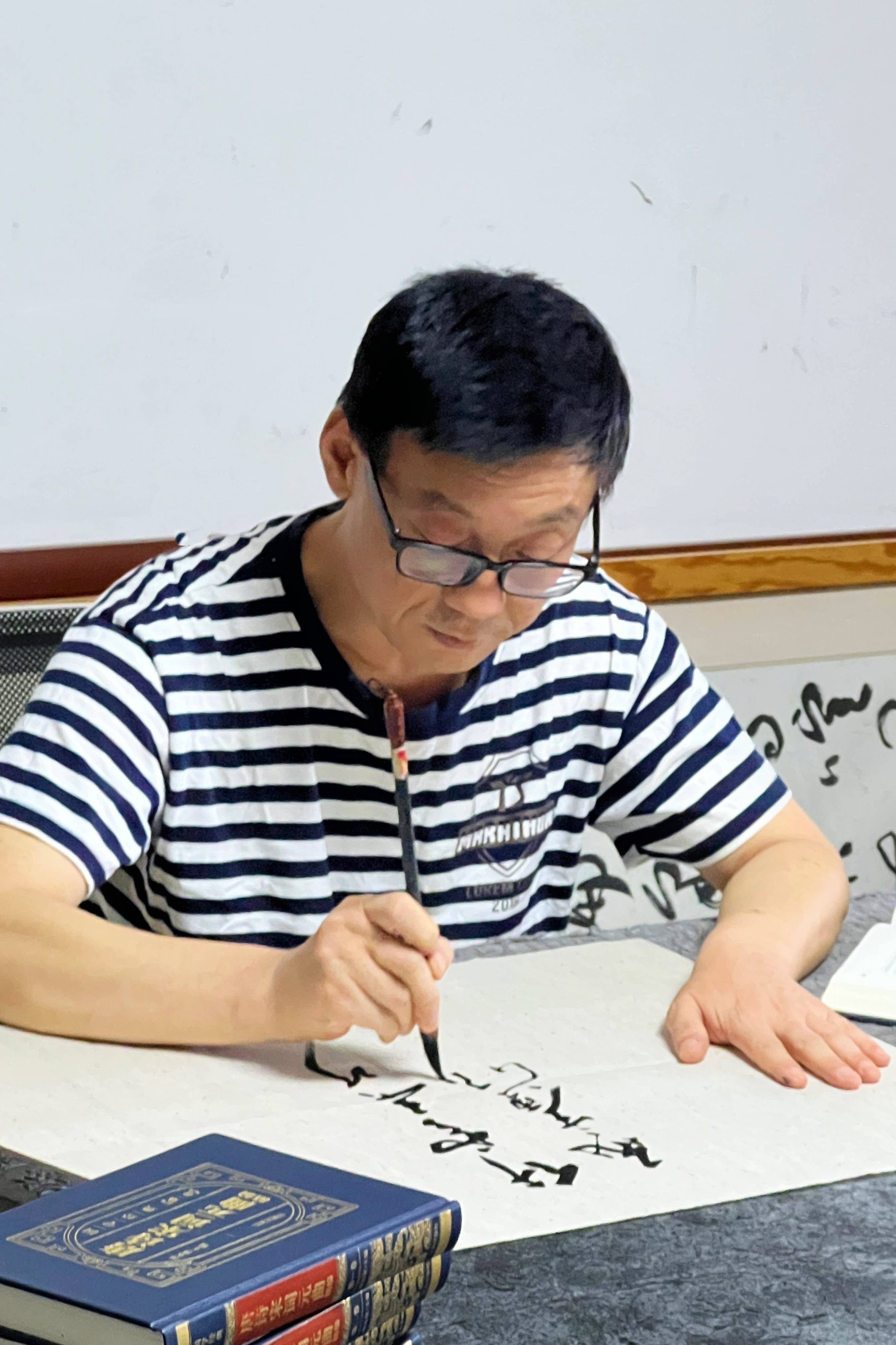 著名书法家李建宏