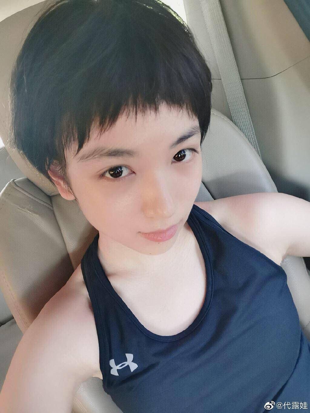 张萌公司力捧的新人,两度搭档吴磊组cp,还是刘昊然大学同学_代露娃