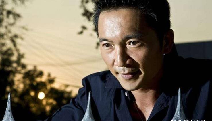 邹兆龙:演很多年都不红,刚演周星驰戏就被说红了,人生因他改变_角色