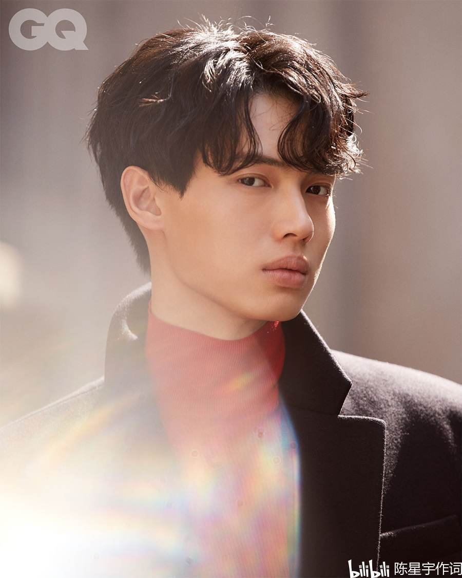 泰剧偶像林汉洲win metawin抢占金九杂志:泰国歌曲《十年后》被金天鹅