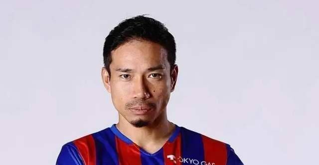 長友佑都 其貌不揚 天賦平平卻從啦啦隊鼓手走向了國際米蘭隊長 高中時 母親 世界盃 Standardscollector