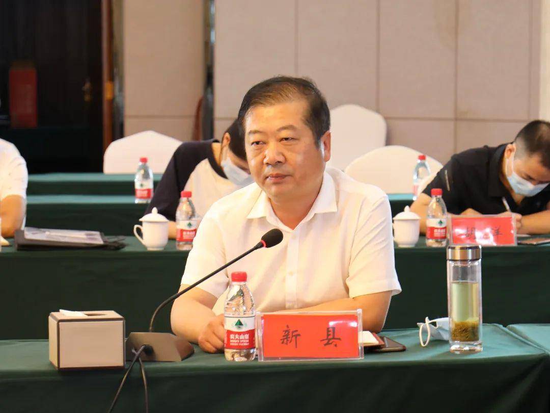 市中级法院行政审判庭副庭长李洪宇通报了全市法院征收拆迁行政案件