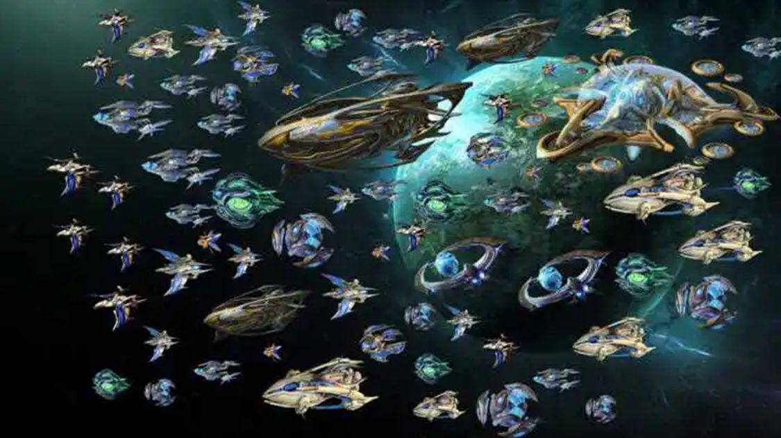 《星际争霸》塔达林的死亡舰队和黄金舰队,谁的战斗力比较强?