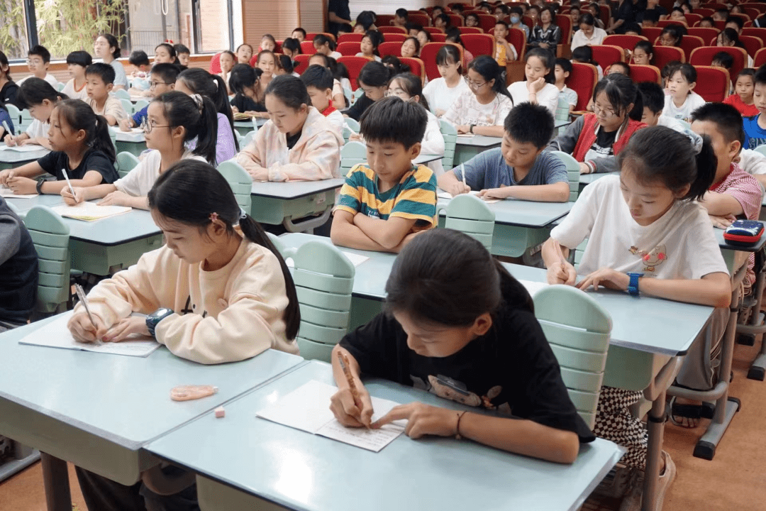 宁波中城小学举办文学集邮知识讲座_白华_唐代_邮局