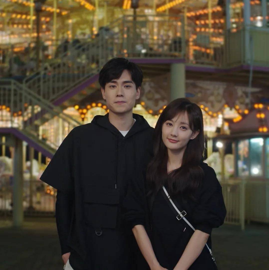 为配合胡一天身高,李一桐也是拼了_吴白_韩商_佟年
