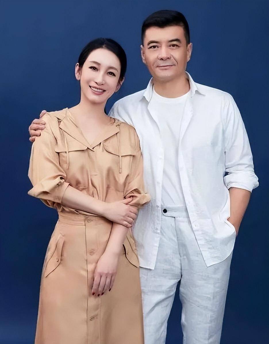王新军:成名后抛妻弃子,把秦海璐宠成宝,前妻红了他糊了?
