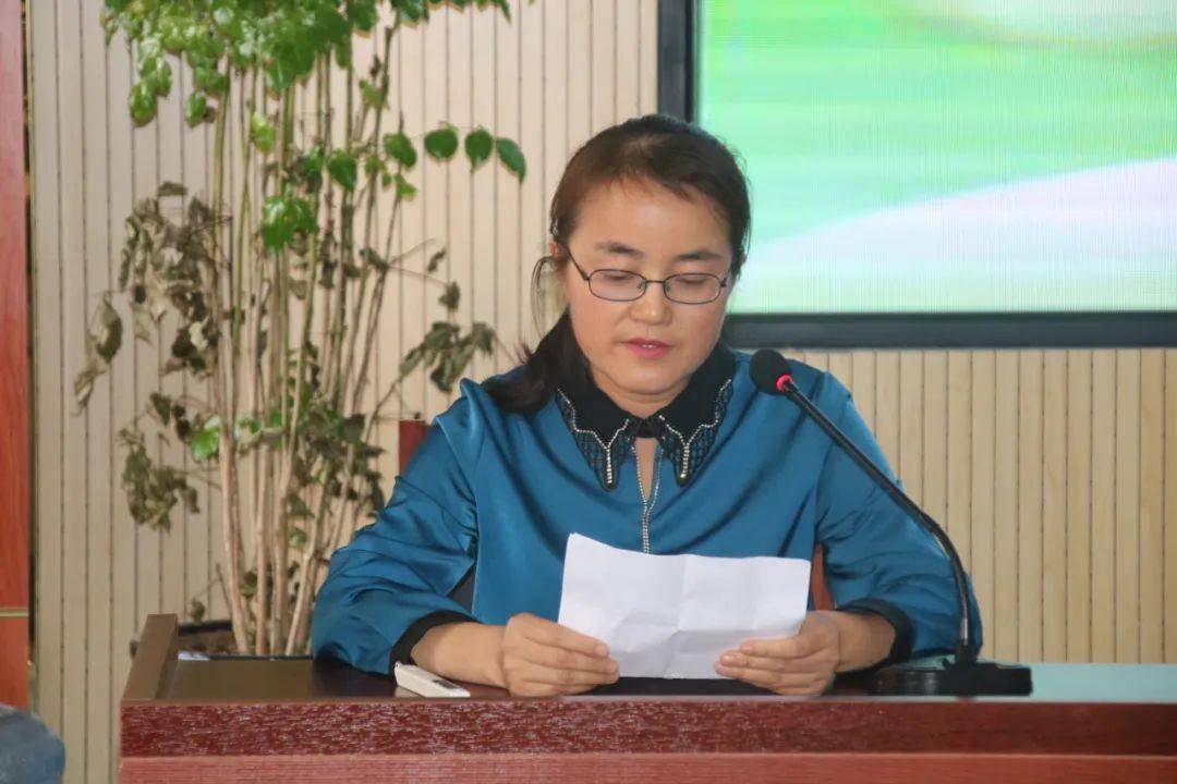 凝心聚力启新程 砥砺前行谱新篇——眉县中学召开2022—2023学年度第