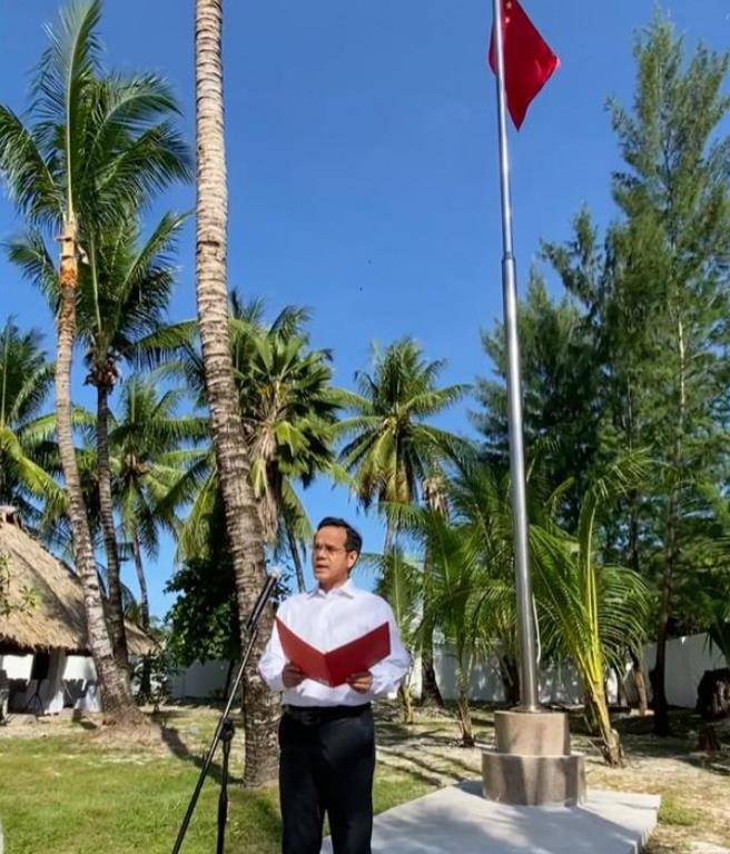 吴钟华大使:主动请缨赴孤岛,一人建起大使馆,坚守3年独唱国歌_斐济