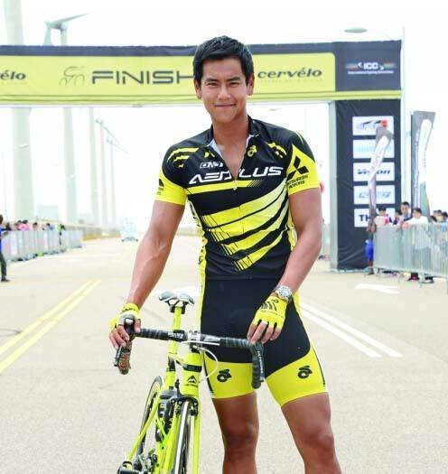 《破风》里佩戴rudy骑行头盔的彭于晏所以,骑行到底有多大的乐趣?