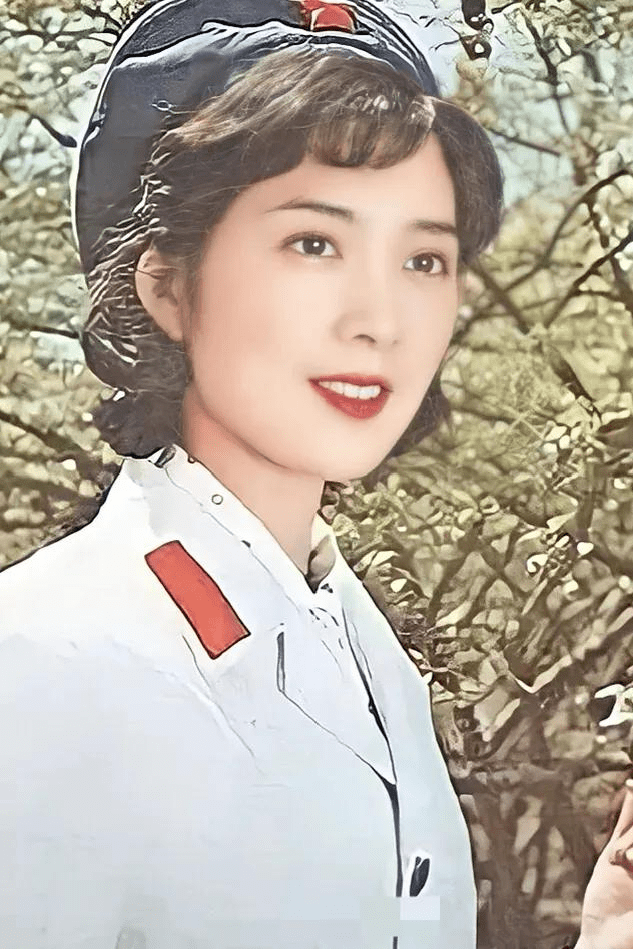 原创            朱琳:跟"唐僧"徐少华传绯闻,53岁再婚,与军官丈夫