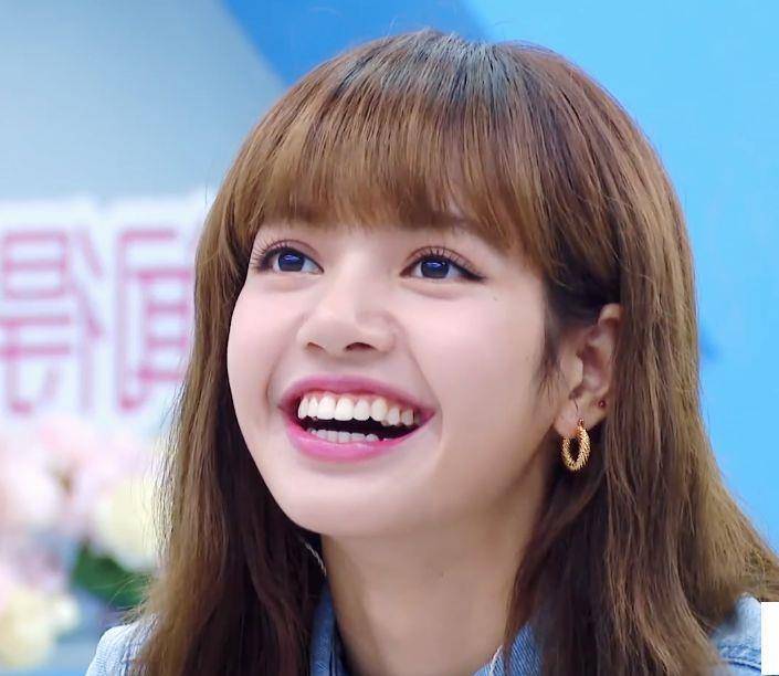 《青春有你2》下期未播先火,lisa跳主题曲舞,虞书欣又成搞笑担_舞蹈