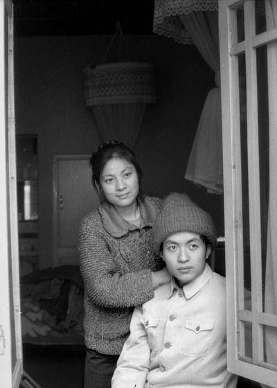 顾城杀妻13年后,儿子木耳未读过父母诗句,不知他们死亡真相_谢烨_桑