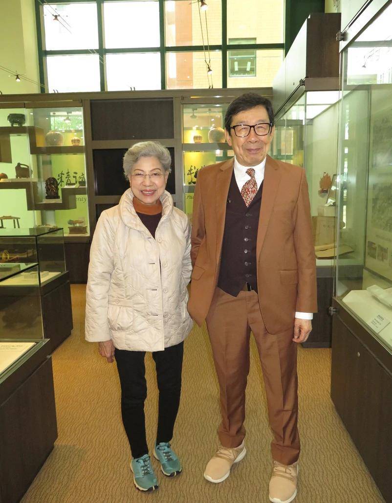 88岁胡枫自曝患上老年黄斑病变,定期到医院治疗防止失明_活动_吕咏荷