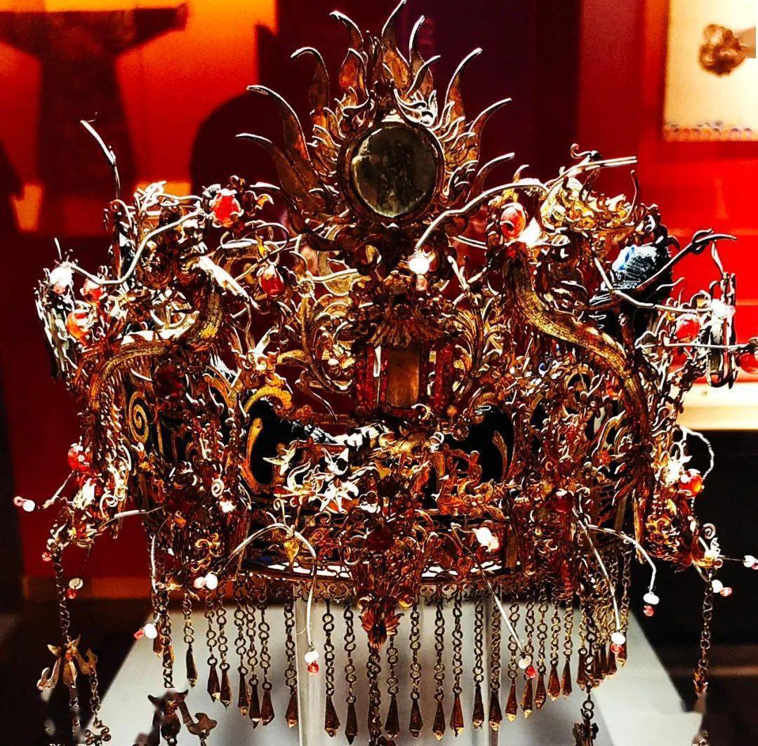 花脚大仙分享:《华衣冠佩——北京民俗博物馆馆藏精品文物展》二头饰