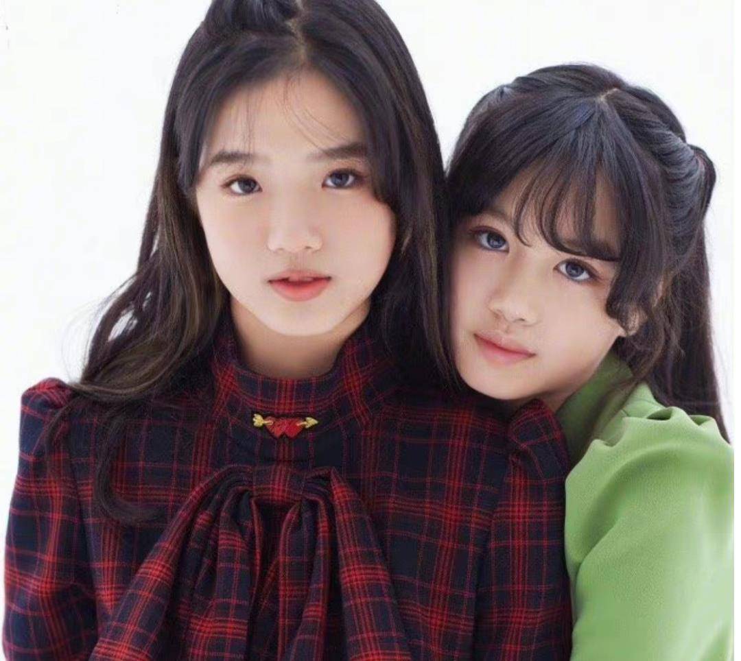 钟丽缇带俩女儿拍写真,从小不被看好的二女儿,颜值已赶超考拉_jaden