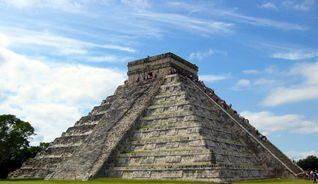 玛雅古迹位于什么地方？城邦的主要古迹有什么？蜗台是什么？