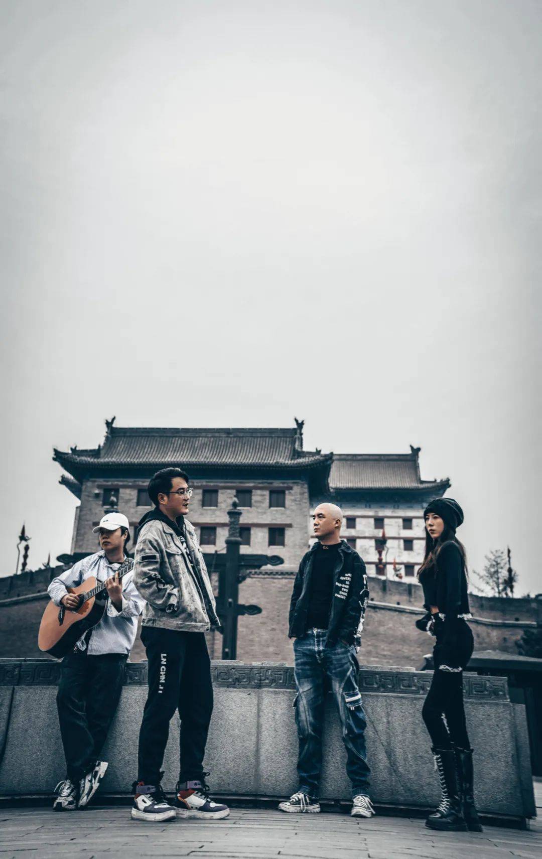 火爆抖音的南门乐队相信大家并不陌生,它是西安本地zui具有代表性的