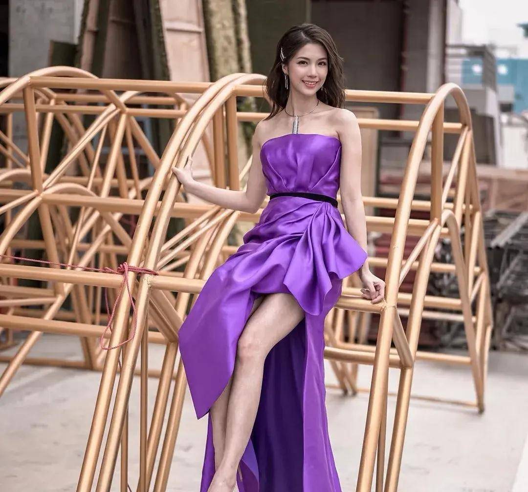 娱乐记忆 - 港姐新恋情 相恋方力申 陈晓华_好身材_电视剧_狄易达