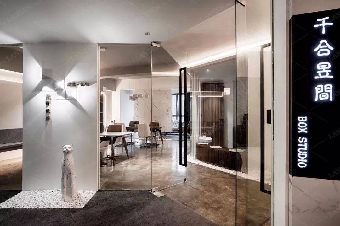 【朗生 助力美好商业空间】大千世界 万众合一昱宇琼楼 犹在之间朗生