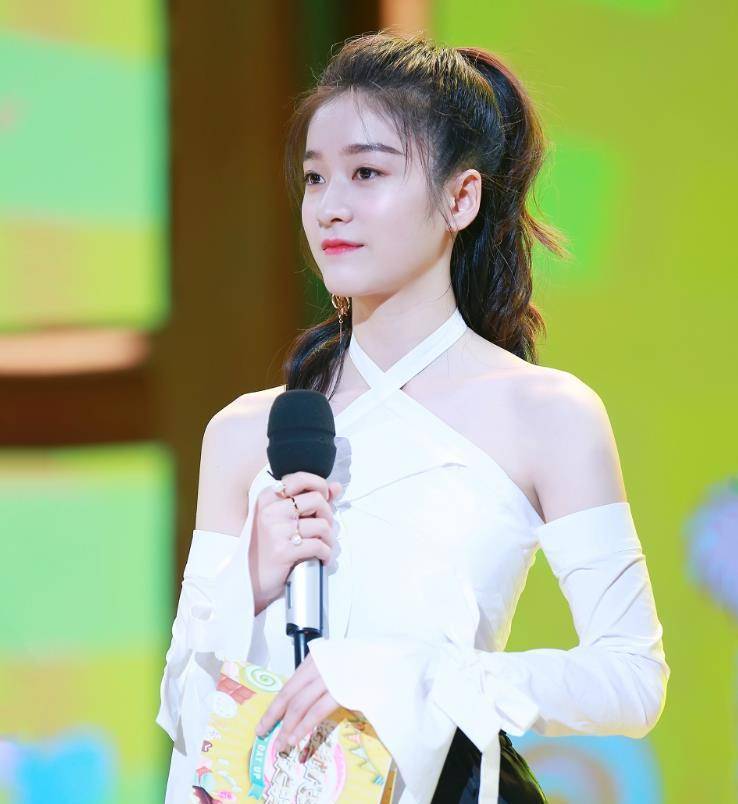 9月过生日的14位明星,热巴沈梦辰鞠婧祎在列,有跟你同天的吗_代表作