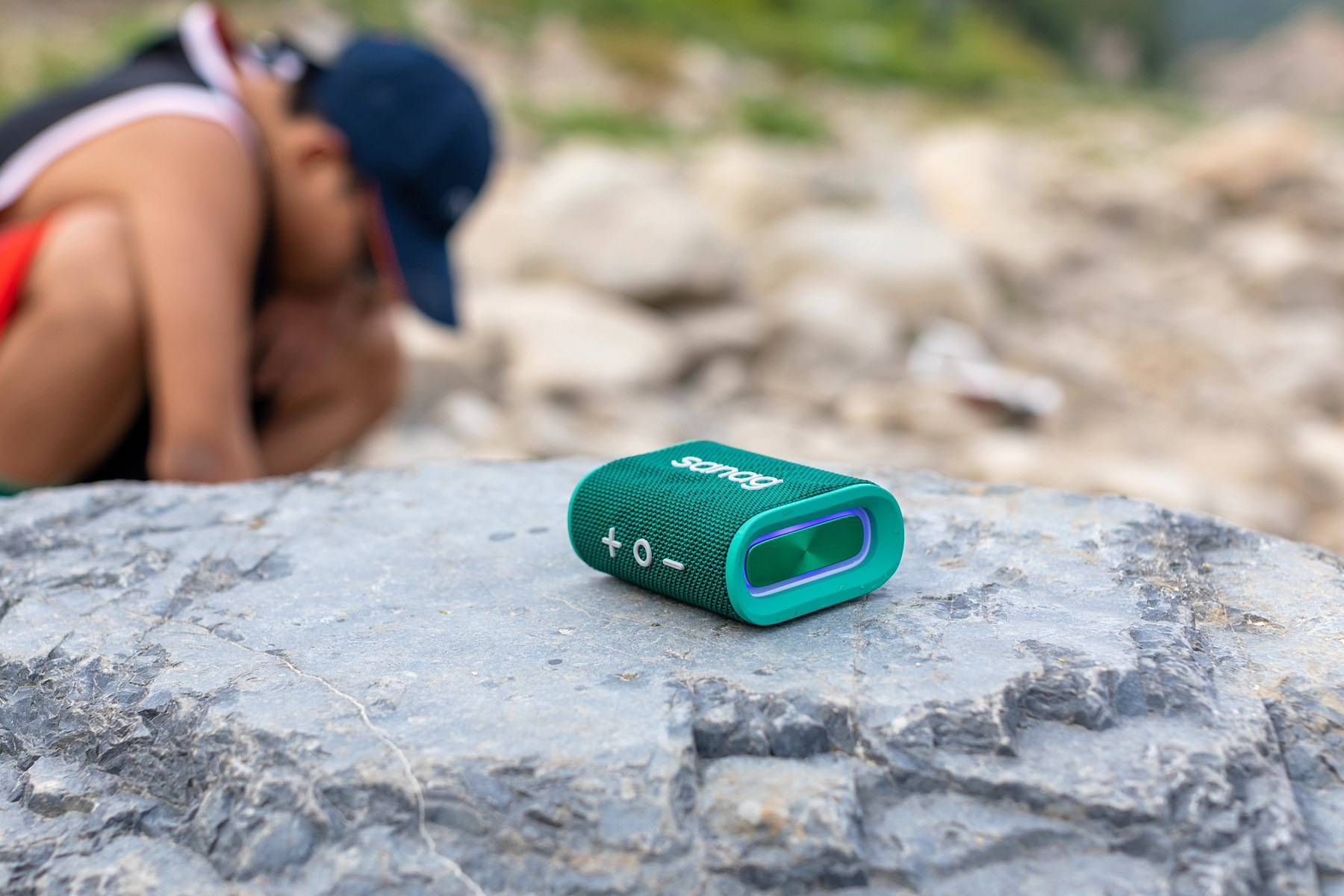 户外音箱怎么选?颜值、便携、音质、防水、续航哪个更重要?
