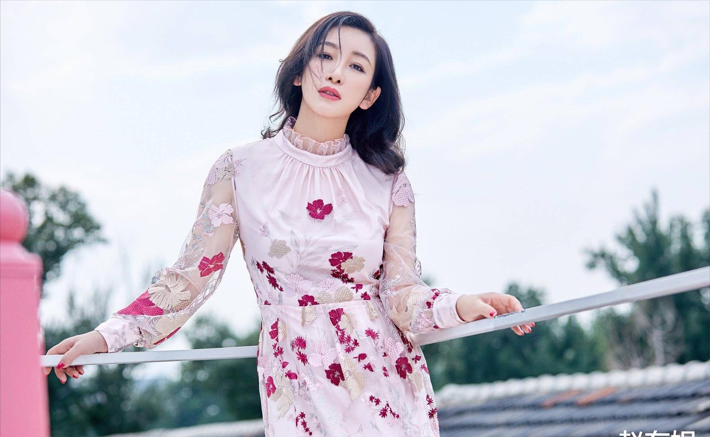 李厚霖是一个名副其实的"钻石王老五",不仅个人能力出众,而且还是一个