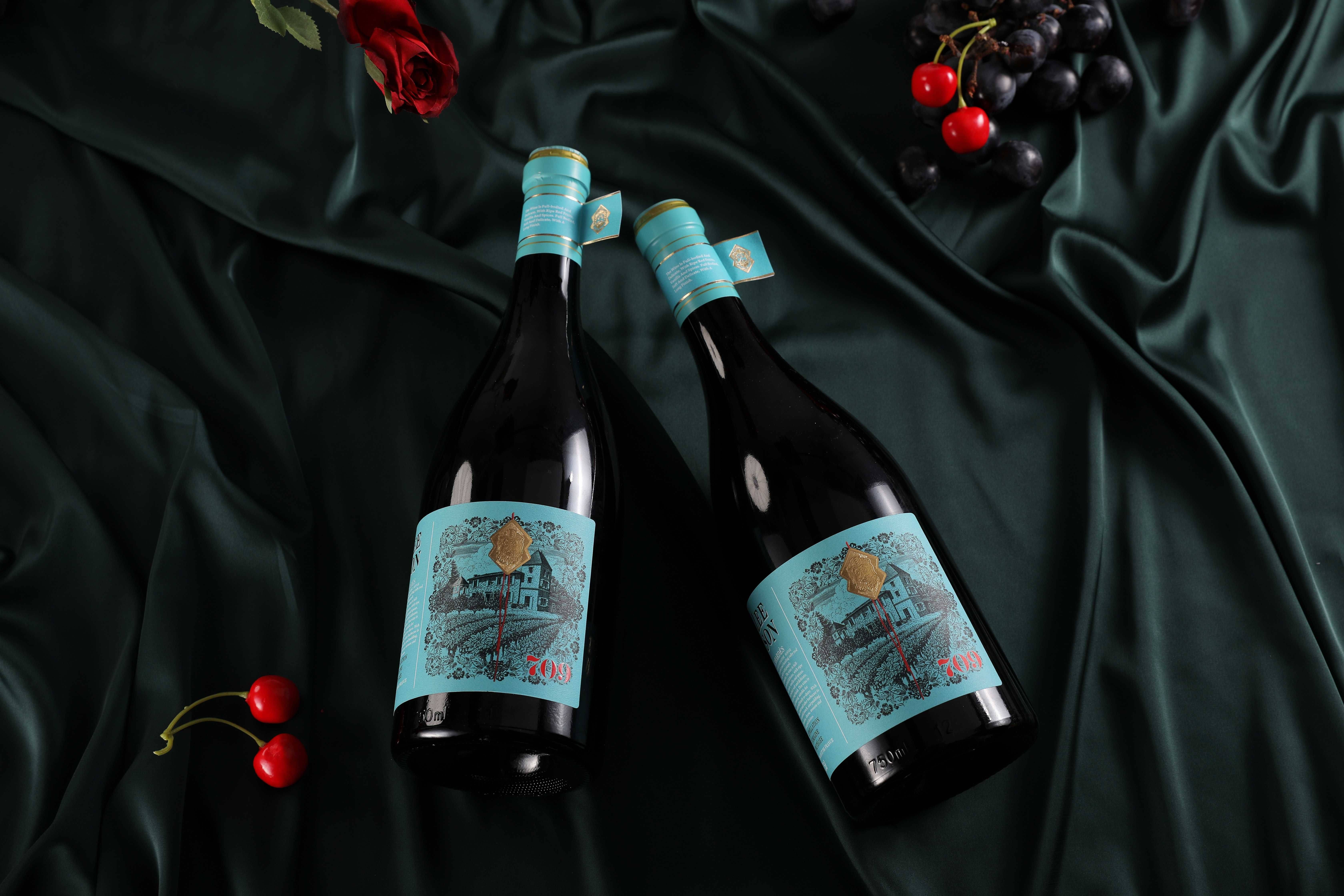 云仓酒庄荟萃世界名酒_批发价_社会_顾客