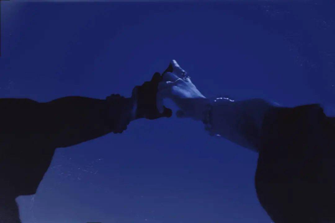图集|光影斑驳中的虚幻与真实_影子_阳光_明亮