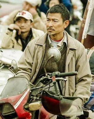 演员和小丑的区别,周星驰黄渤就是乞丐本人,杨颖是乞丐中的小丑_感觉