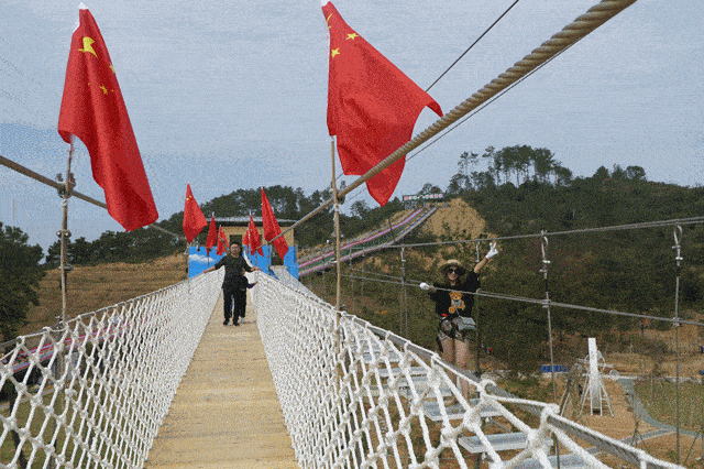江西"百城百夜"文旅消费季南丰分会场丨隆汐湾生态乐园侏罗纪恐龙公园