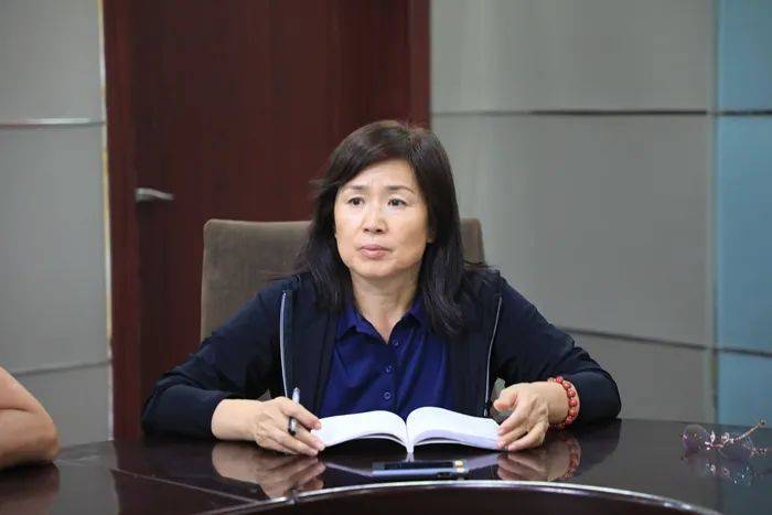 衡水二中召开全校安全管理工作专题会议_进行_相关_崔广义