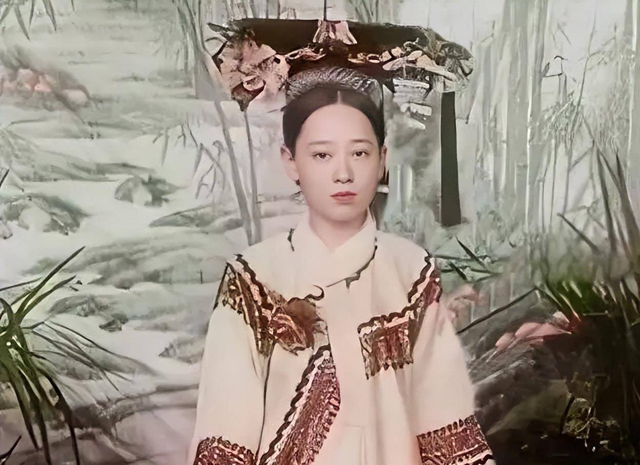 父亲是慈禧太后的亲信,她是"清朝第一美人",却被皇宫困了一生_奕劻